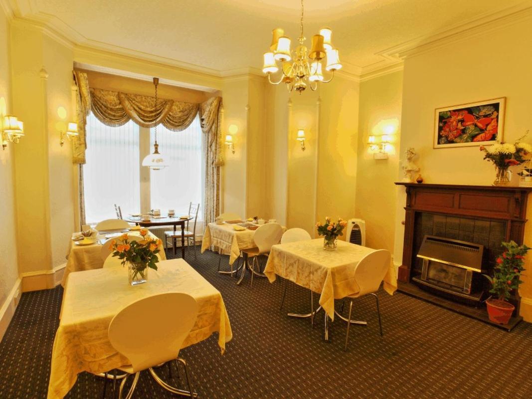 Brentwood Villa Bed And Breakfast Aberdeen Exteriör bild